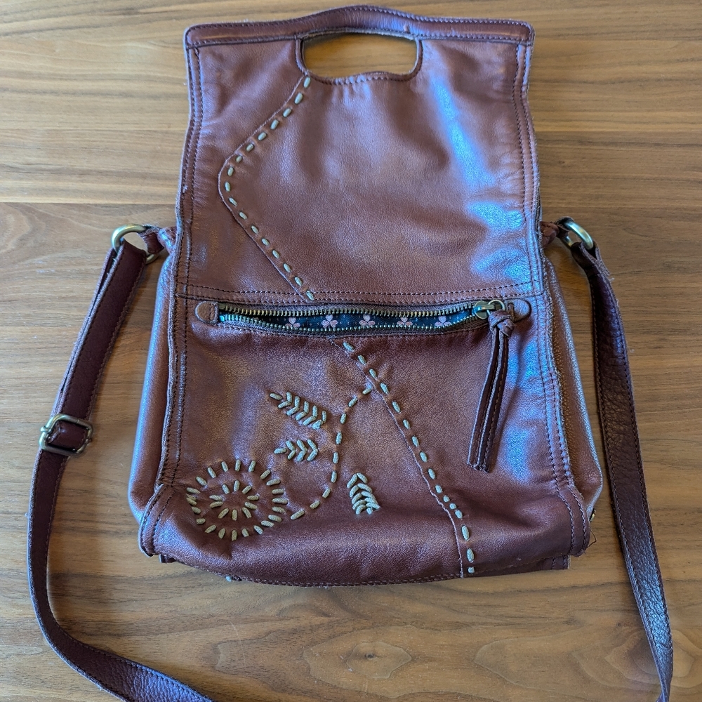 Lucky Brand Leather Messenger Bag/Purse